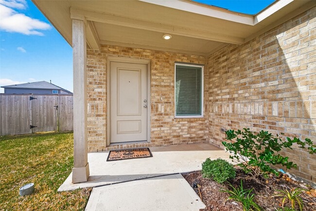 Building Photo - 26827 Prairie Smoke Ln