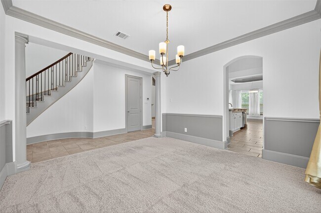 Building Photo - 9702 Lauren Briar Ln
