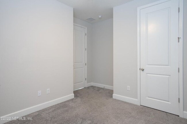 Building Photo - 55 Bluebonnet Way