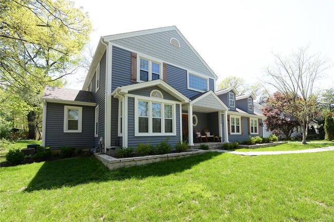 Building Photo - 1306 S Geyer Rd