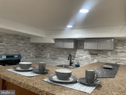 Building Photo - 6308 Joslyn Pl