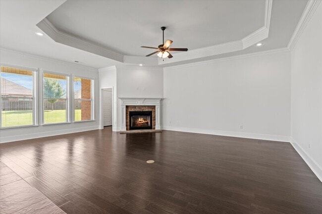 Building Photo - 121 Hilltop Ridge Dr