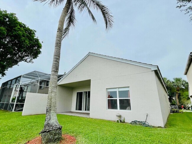 Building Photo - 137 Canterbury Pl