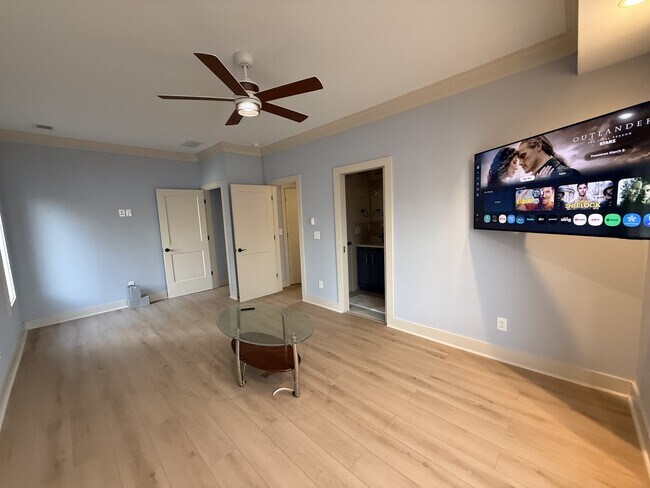 Building Photo - 1073 Hemphill Ave NW