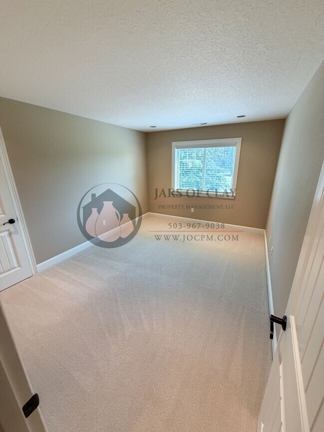 Building Photo - 2752 Tukwila Dr