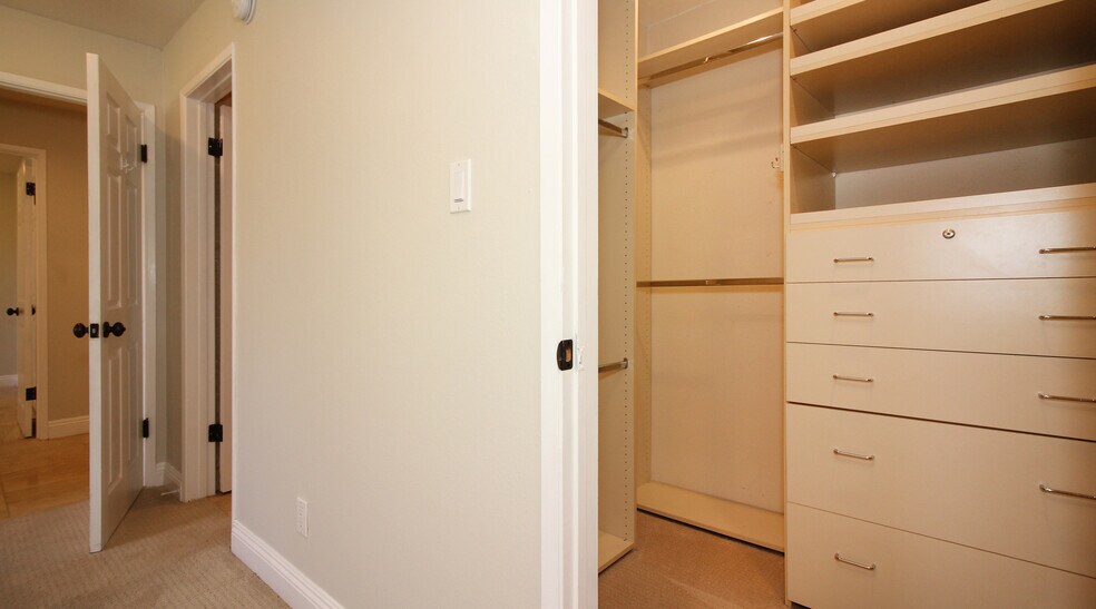 Building Photo - 8163 Redlands St