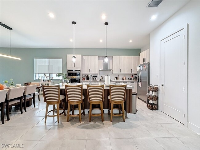 Building Photo - 5277 Lamone Ln