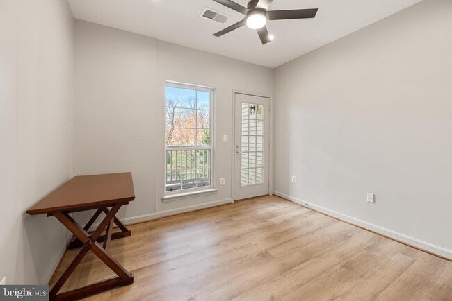 Building Photo - 4560 Strutfield Ln