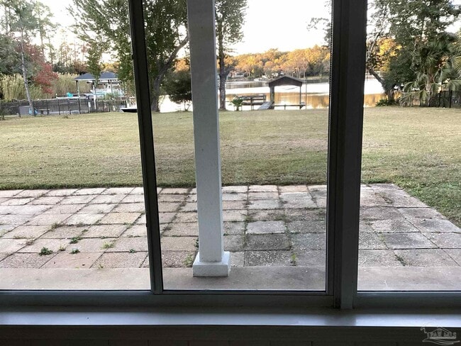 Building Photo - 1600 E Texar Dr