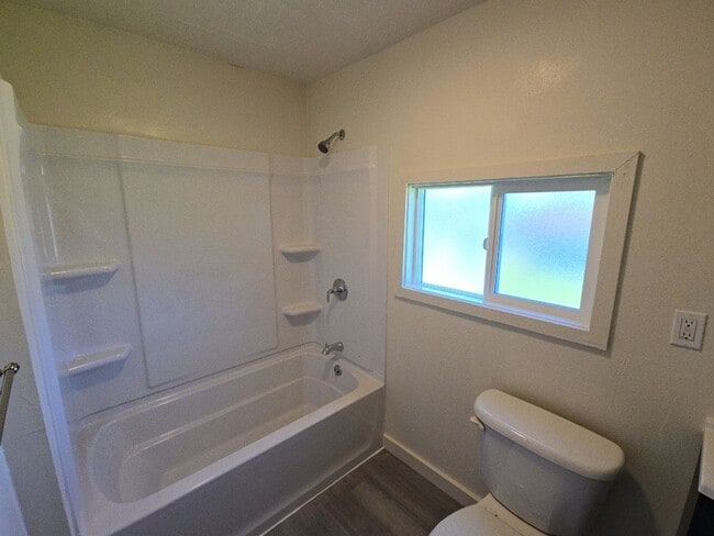 Building Photo - Studio cottage near Cal Poly Humboldt offers remodeled interior