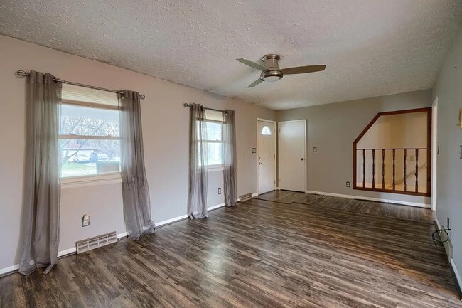 Building Photo - 4343 Jermoore Rd