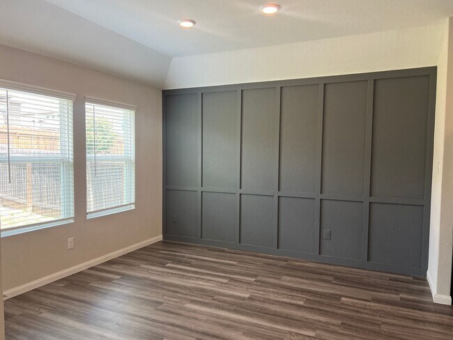 Building Photo - 31657 Nimbus Dr