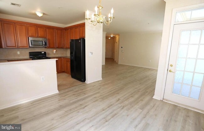 Building Photo - 611 Masterson Ct