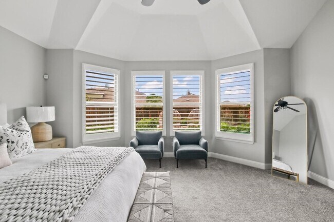 Building Photo - 4301 Overbrook Dr