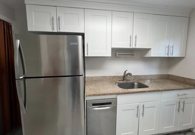 Building Photo - 15 Myrtle St