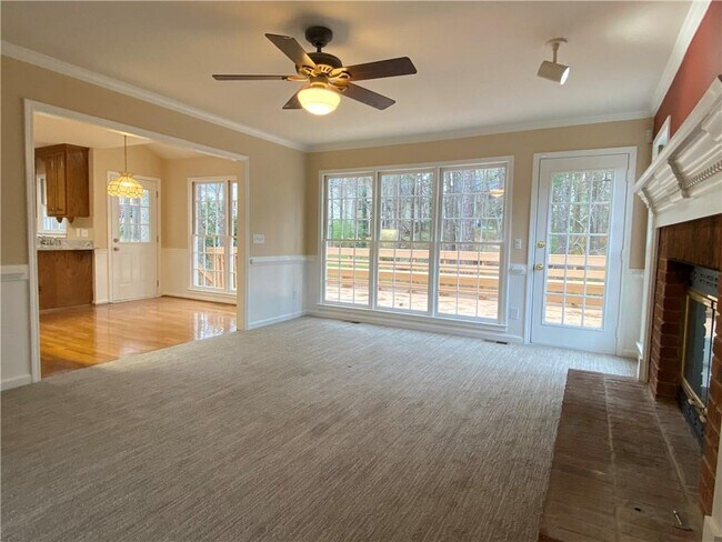 Building Photo - 612 Braidwood Dr NW