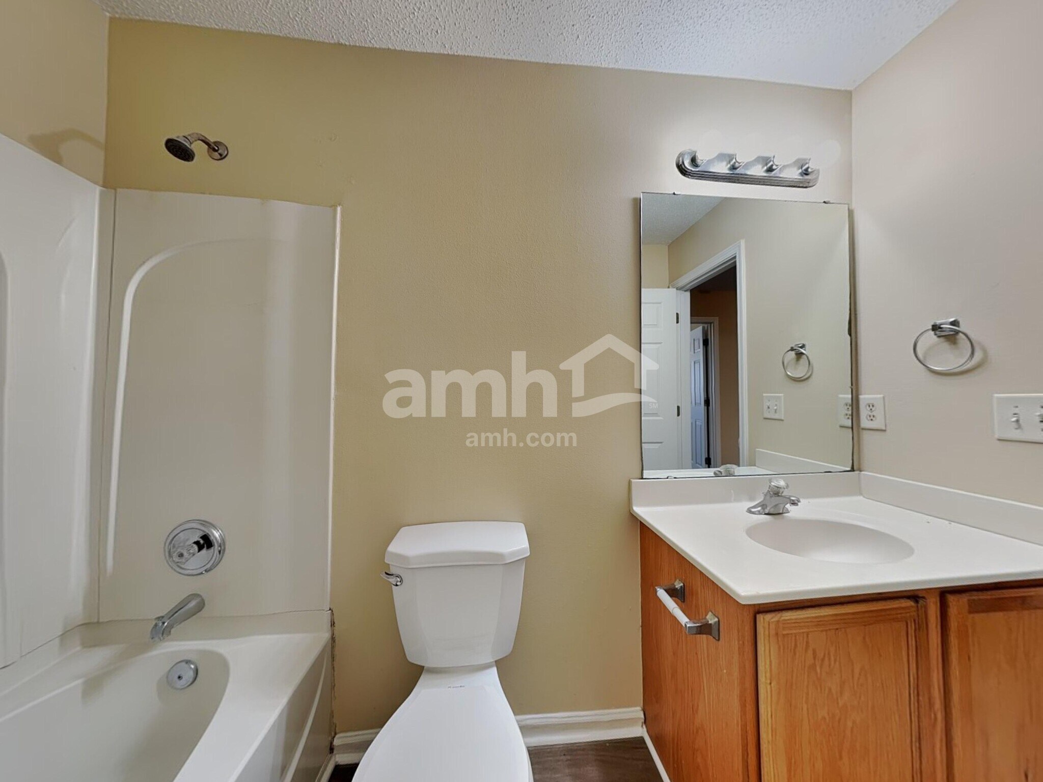 Building Photo - 1836 Chatfield Dr