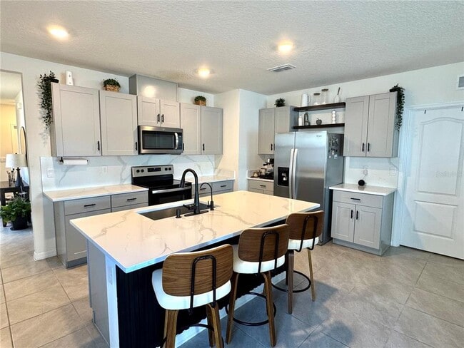 Building Photo - 1780 Walnut Crk Dr