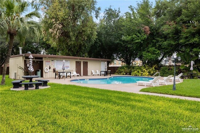 Building Photo - 20 Wichita Ave