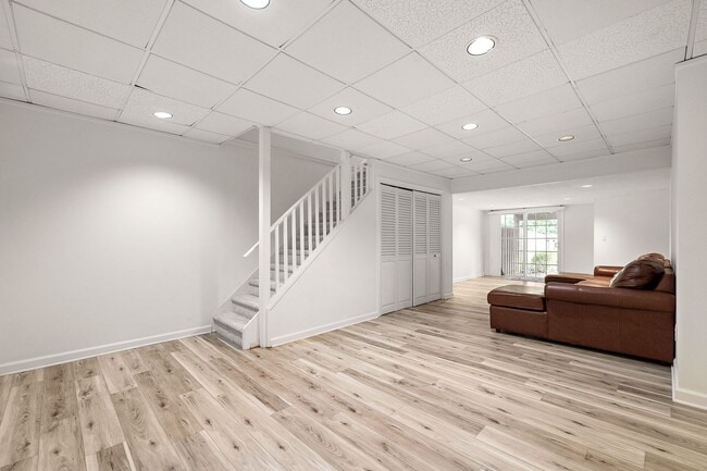 Building Photo - Lovely Home in Mendenhall Village