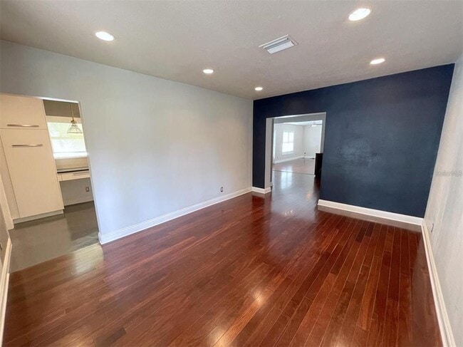 Building Photo - 3903 W Corona St