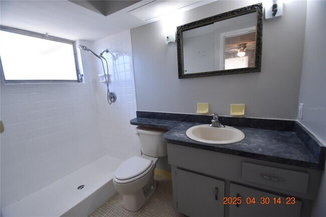 Building Photo - 3221 Topp Dr