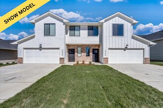 Building Photo - Fox Creek-Tracy Plan MODEL (NOT FOR RENT)