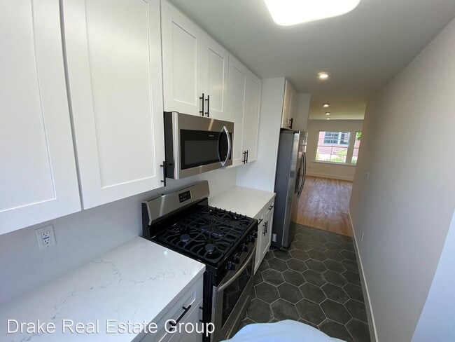 Building Photo - 1132-1142 Princeton St