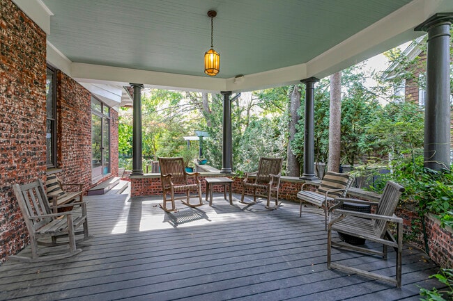 Building Photo - 54 Hodge Rd