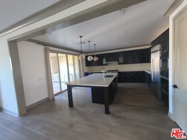 Building Photo - 16243 Cameo Ct