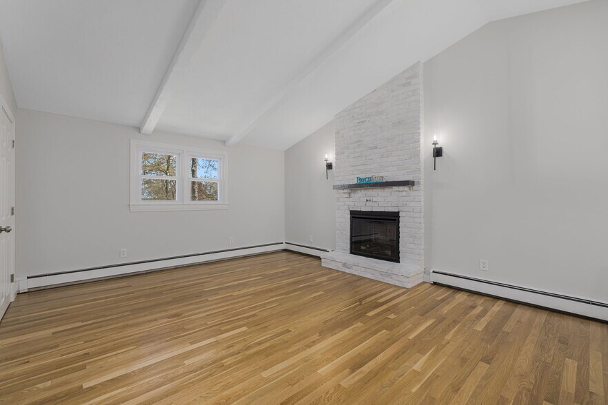 Building Photo - 21 Spindrift Dr