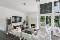 Building Photo - 4625 Park Mirasol