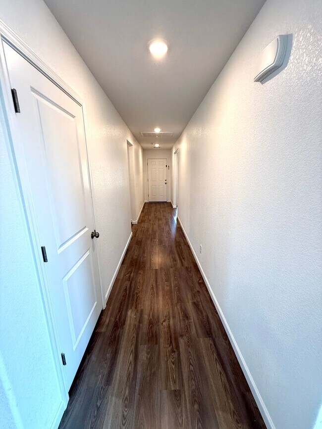 Building Photo - Spacious 4 Bedroom Home with Solar & Modern Upgrades- Available Now!