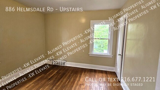 Building Photo - 886 Helmsdale Rd