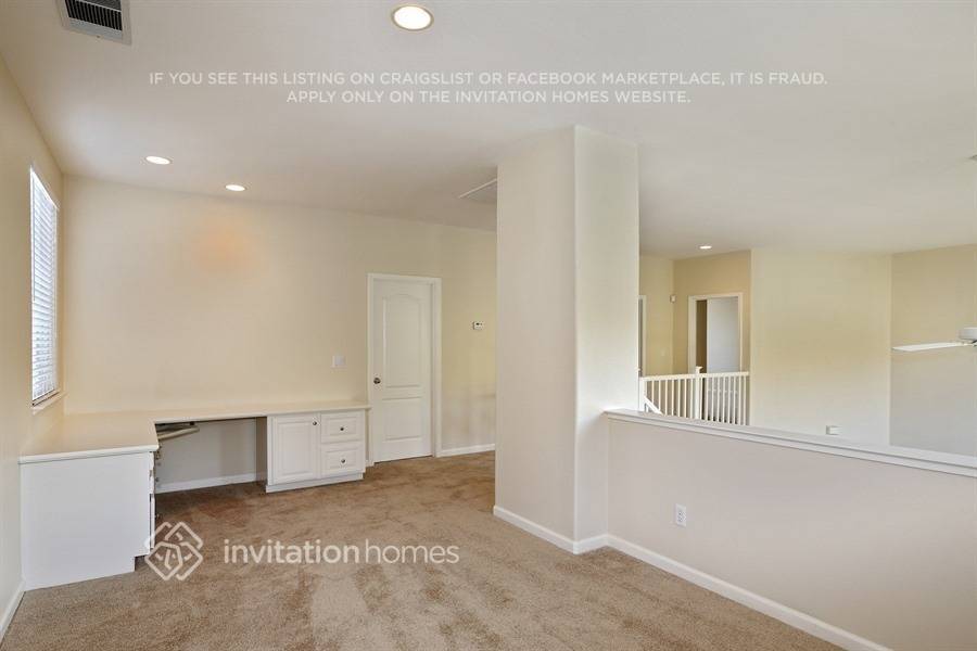 Building Photo - 2919 Carlingford Ln