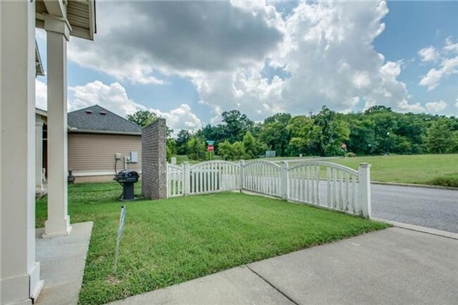 Building Photo - Awesome 2BE/2BA in the Carothers Farms!!