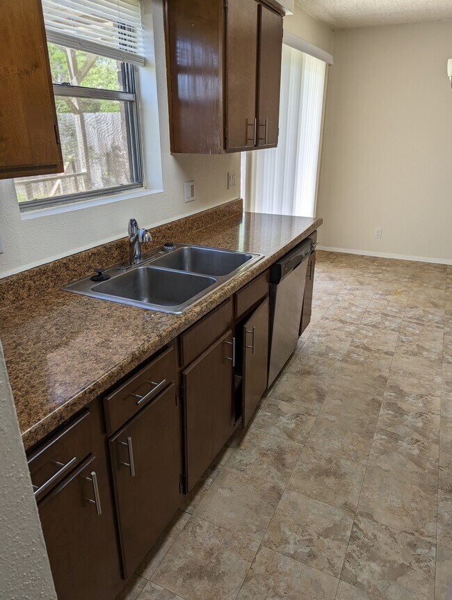 Building Photo - 3313 Turnabout Loop