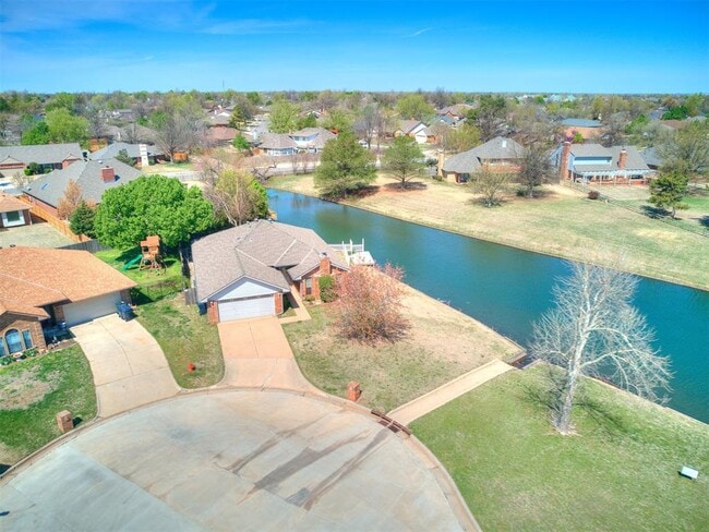 Building Photo - 7317 Louisburg Dr