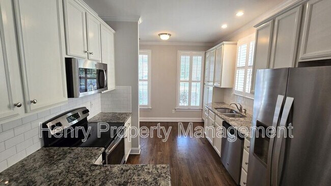 Building Photo - 1531 Yarborough Park Dr