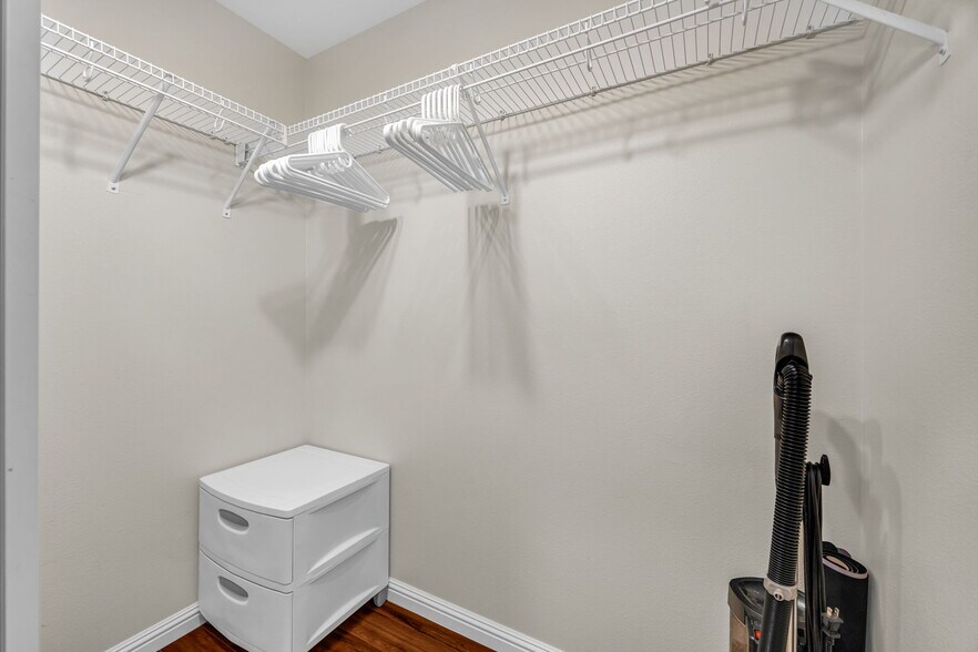 Building Photo - 3950 Kalai Waa St