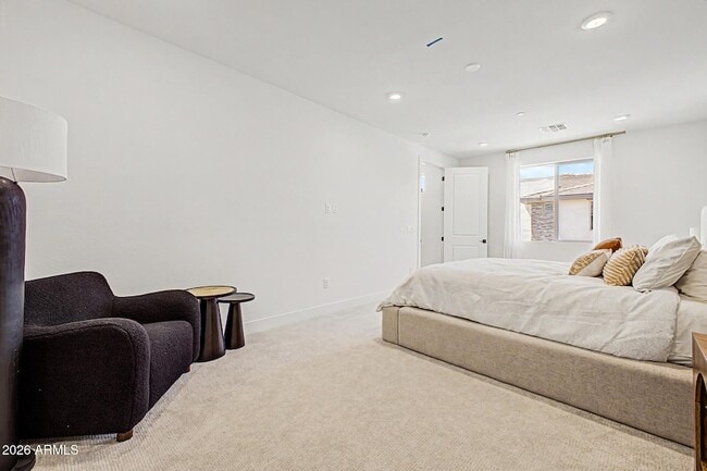 Building Photo - 2121 W Sonoran Desert Dr