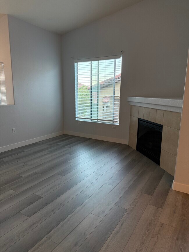 Building Photo - 3540 Cactus Shadow St