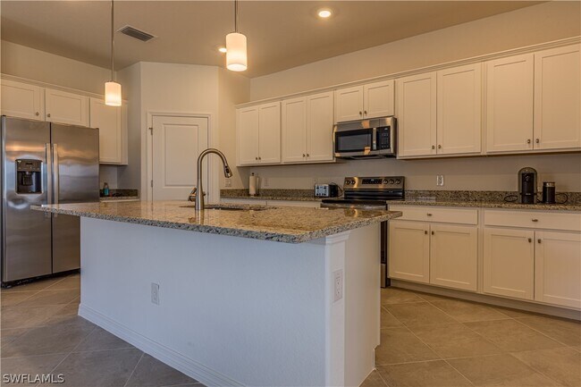 Building Photo - 14845 Palamos Cir