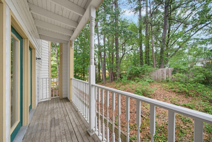 Private Rear Facing Balcony - 2030 Quaker Landing