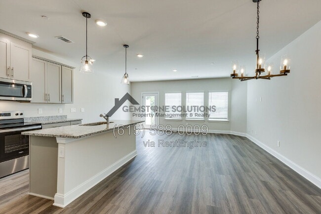 Building Photo - 204 Douglas Bend Rd