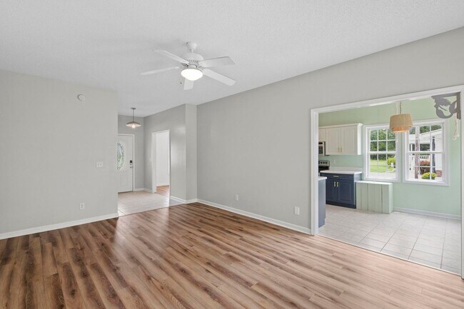 Building Photo - 506 Cedar Ave
