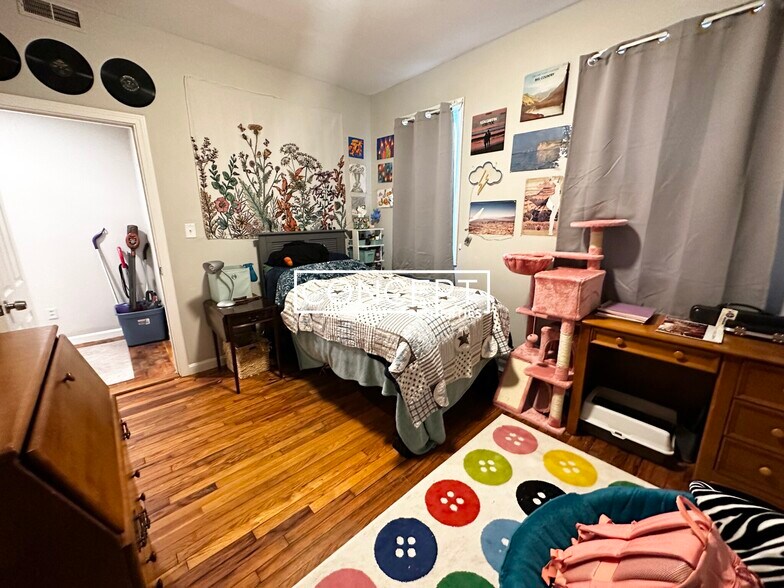 Building Photo - 777 Parker St