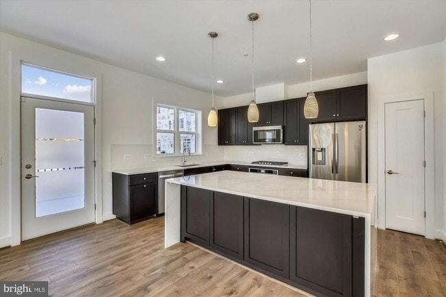 Building Photo - 3234 Royal Fern Pl