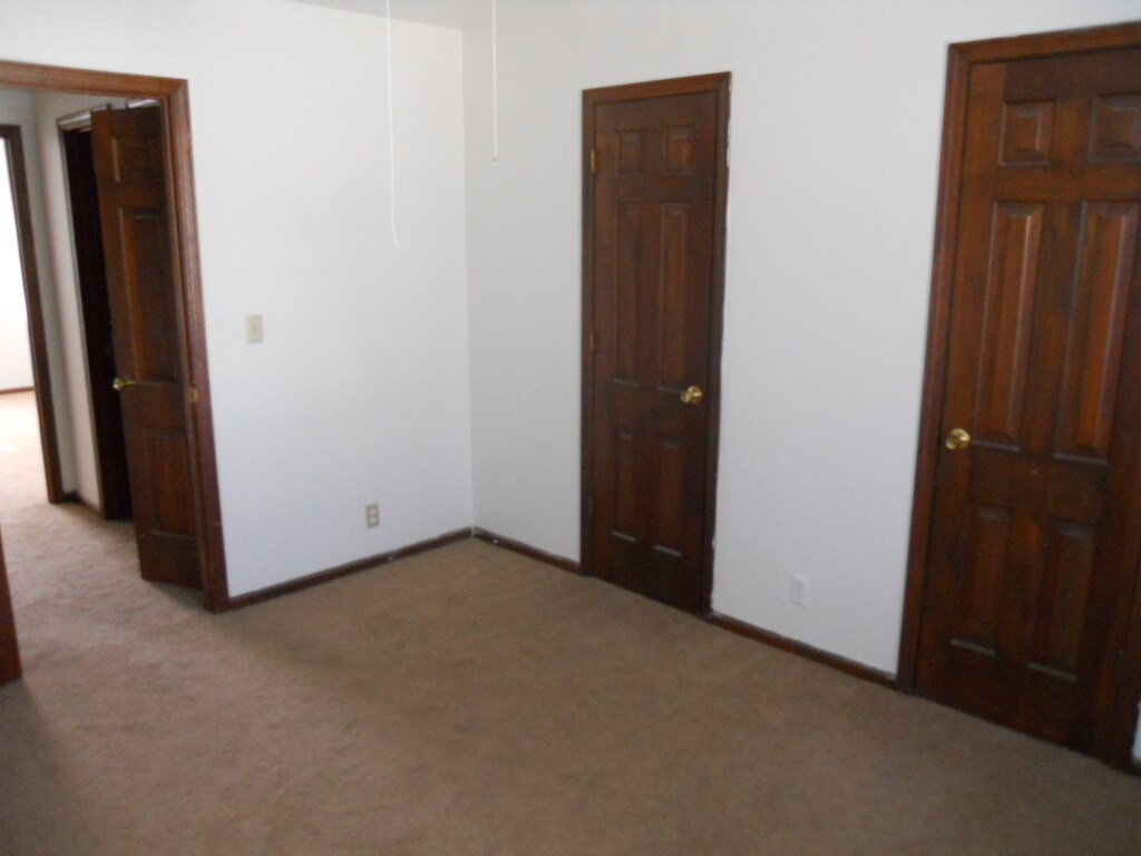 Building Photo - 2711 Ridge Ct