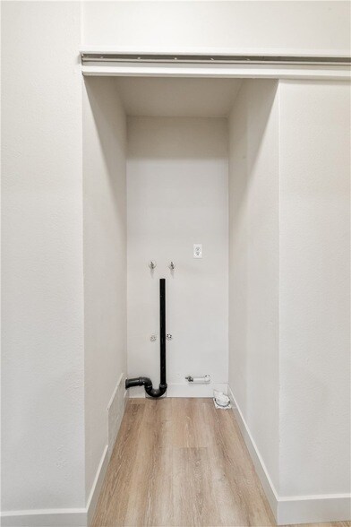 Building Photo - 6431 Brown Cir